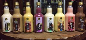 Cócteles de frutas con alcohol & Licores Afrodisíacos de la Selva Perú